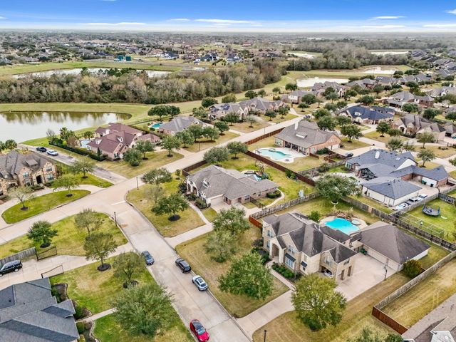 17703 Fairhaven Lake Drive, Cypress, TX 77433