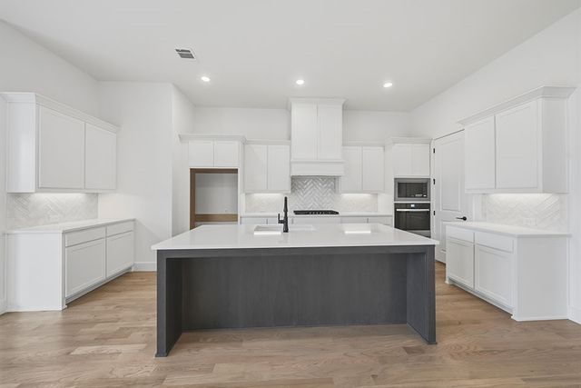 7621 Winterbloom Way, Fort Worth, TX 76123