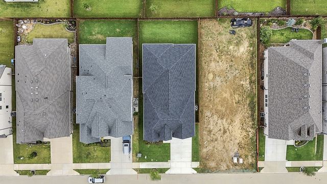 7621 Winterbloom Way, Fort Worth, TX 76123