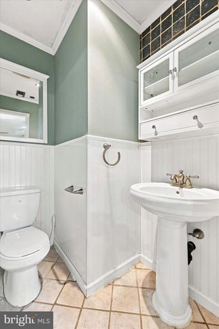 205 MASTERS DR, Blackwood, NJ 08012