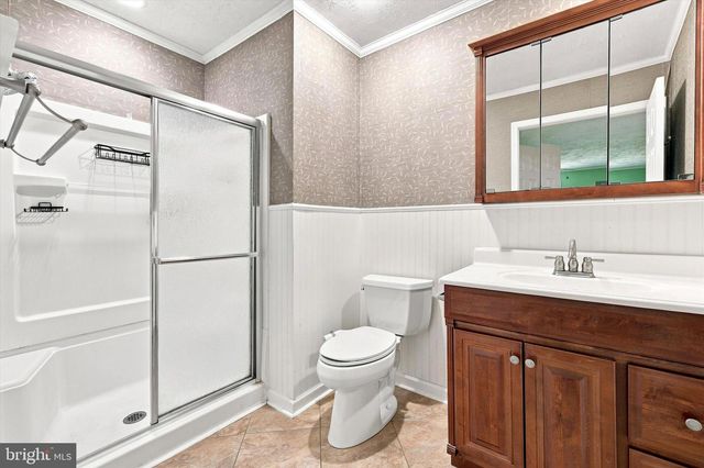 205 MASTERS DR, Blackwood, NJ 08012