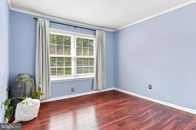 205 MASTERS DR, Blackwood, NJ 08012