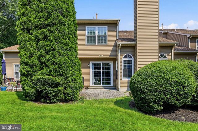 205 MASTERS DR, Blackwood, NJ 08012