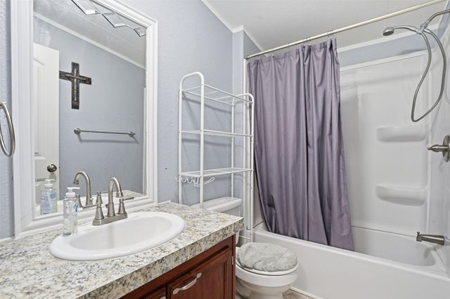 1507 Smooth Stone Drive, Cleburne, TX 76033