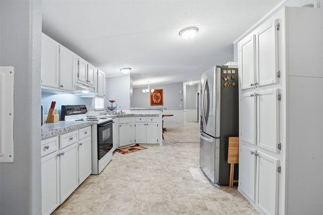 1507 Smooth Stone Drive, Cleburne, TX 76033