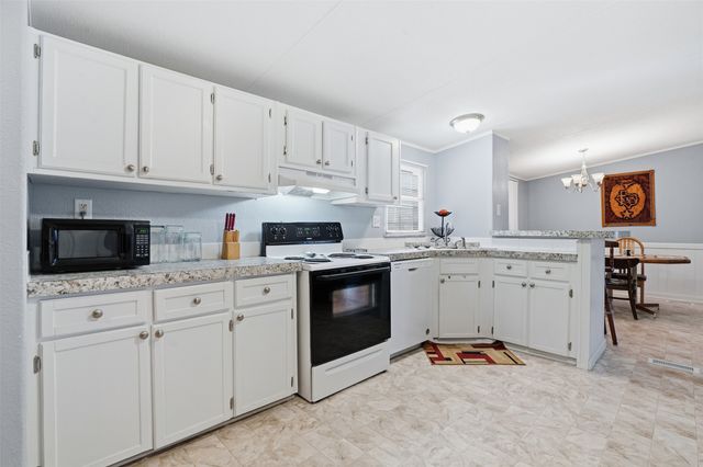 1507 Smooth Stone Drive, Cleburne, TX 76033