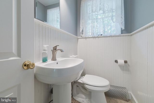 6202 FERRY RD, Doylestown, PA 18902