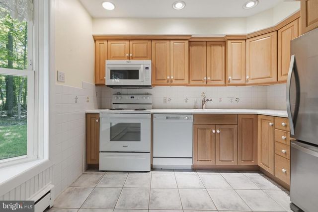 6202 FERRY RD, Doylestown, PA 18902