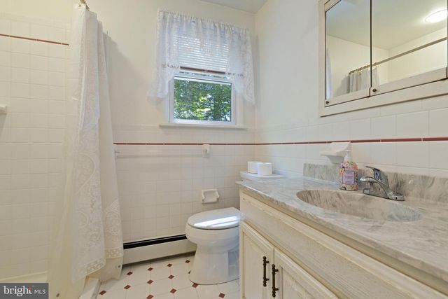 6202 FERRY RD, Doylestown, PA 18902
