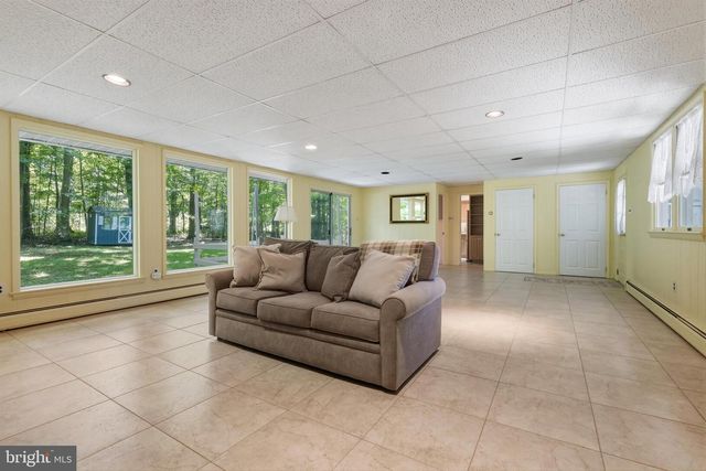 6202 FERRY RD, Doylestown, PA 18902