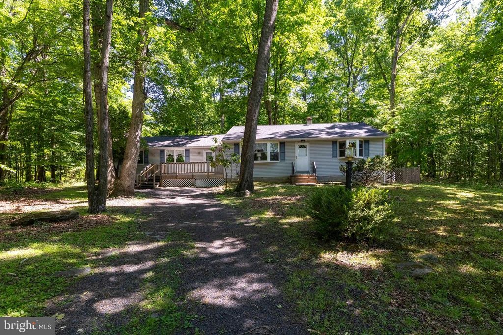 6202 FERRY RD, Doylestown, PA 18902