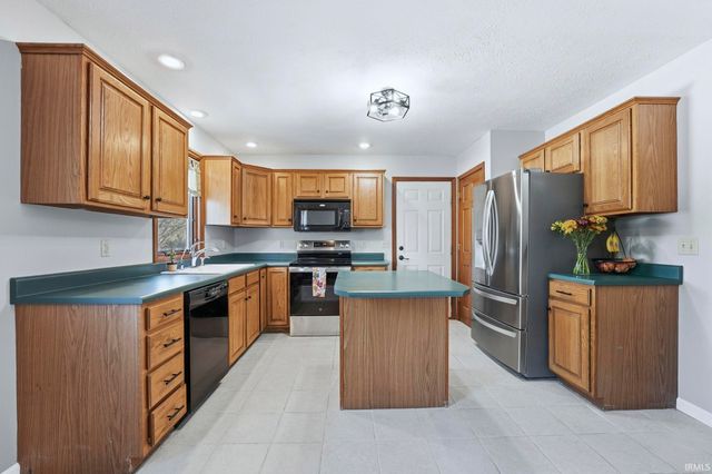 29299 Raintree Court, Elkhart, IN 46517