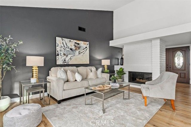 442 S Paseo Real, Anaheim, CA 92807