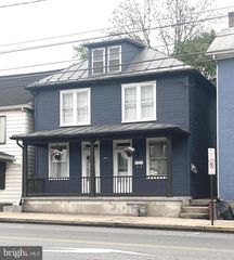402 E KING ST, Shippensburg, PA 17257