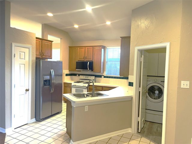 1848 Trail Ridge Lane, Flower Mound, TX 75028