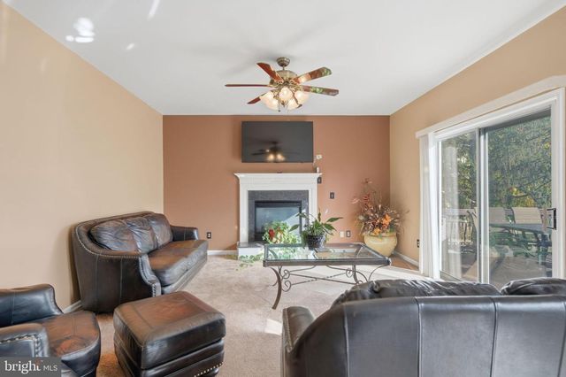 103 LACOSTA BLVD, Martinsburg, WV 25405