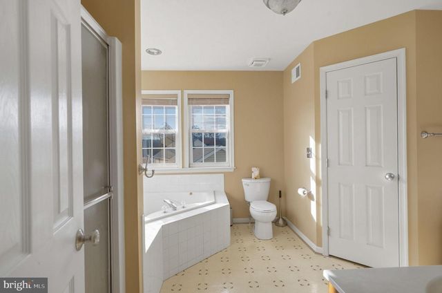 103 LACOSTA BLVD, Martinsburg, WV 25405