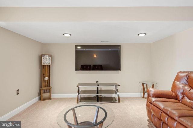 103 LACOSTA BLVD, Martinsburg, WV 25405