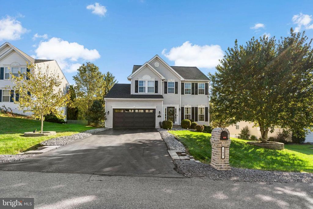 103 LACOSTA BLVD, Martinsburg, WV 25405