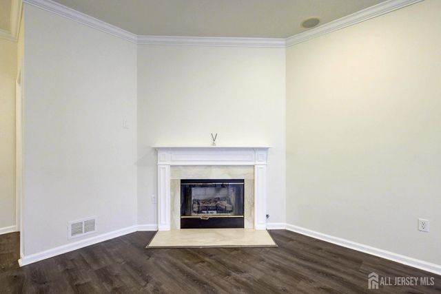 100 Forest Drive, Piscataway, NJ 08854