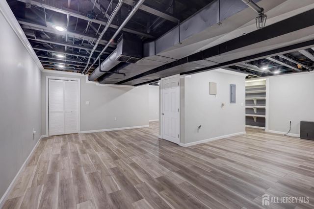 100 Forest Drive, Piscataway, NJ 08854