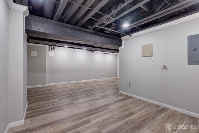 100 Forest Drive, Piscataway, NJ 08854