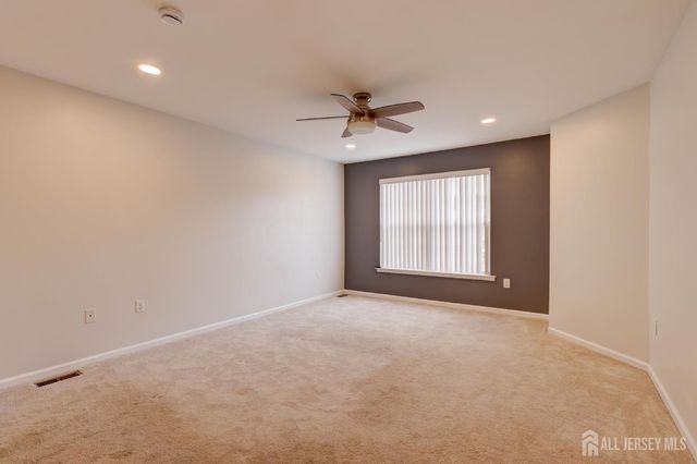 100 Forest Drive, Piscataway, NJ 08854