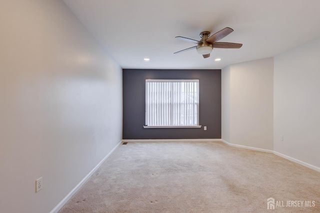 100 Forest Drive, Piscataway, NJ 08854