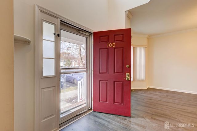 100 Forest Drive, Piscataway, NJ 08854