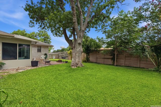6200 SHADY BRK, Windcrest, TX 78239