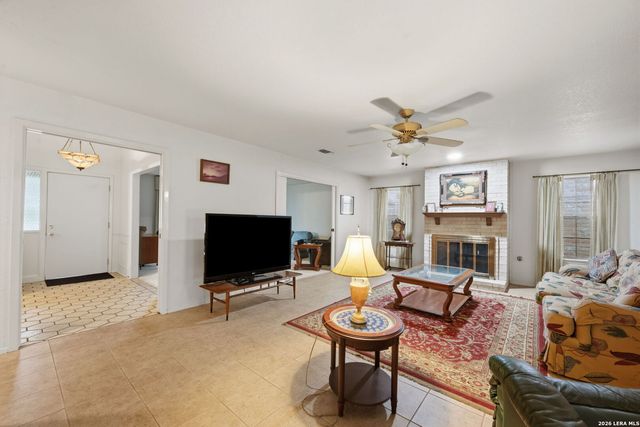 6200 SHADY BRK, Windcrest, TX 78239