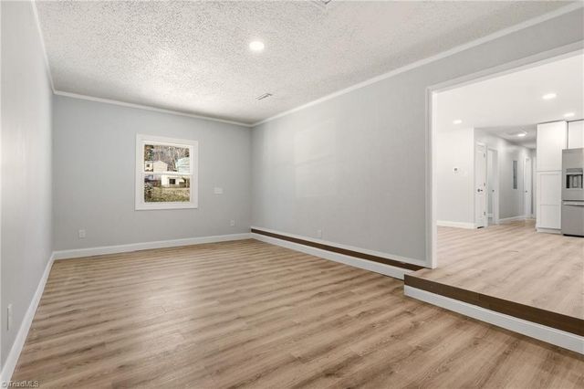 5141 Butterfield Drive, Winston-salem, NC 27105