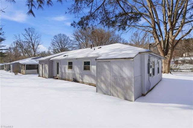 5141 Butterfield Drive, Winston-salem, NC 27105