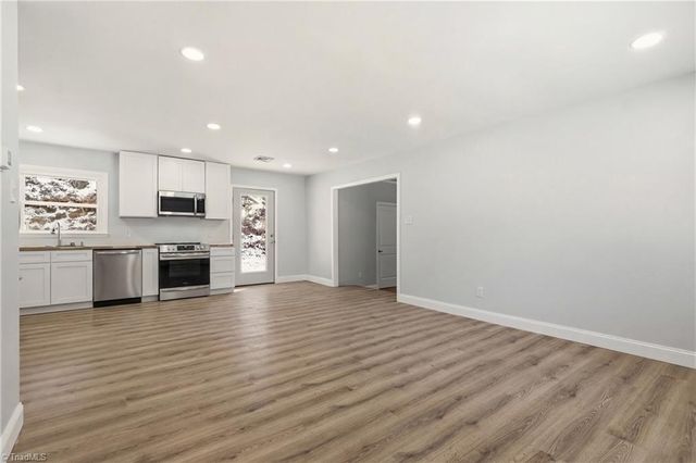 5141 Butterfield Drive, Winston-salem, NC 27105