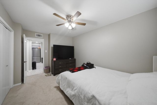 3172 W Meadow Lane Drive 26, Merrionette Park, IL 60803