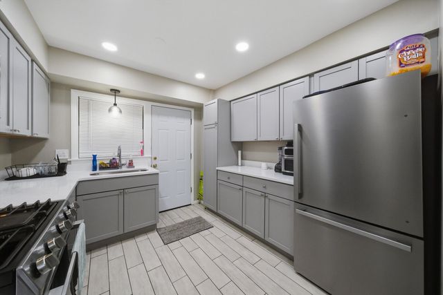 3172 W Meadow Lane Drive 26, Merrionette Park, IL 60803