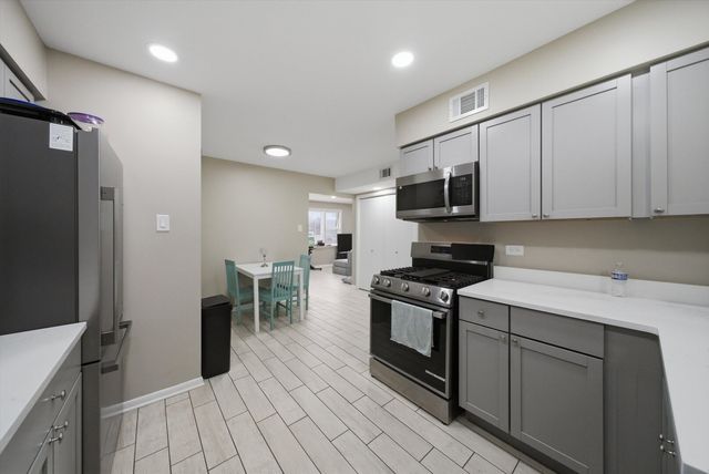 3172 W Meadow Lane Drive 26, Merrionette Park, IL 60803