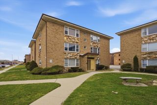 3172 W Meadow Lane Drive 26, Merrionette Park, IL 60803