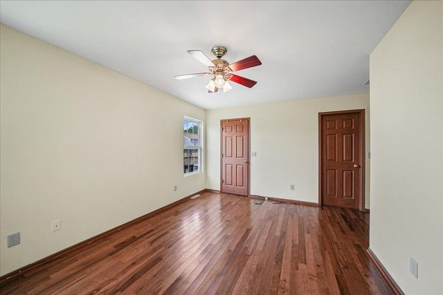641 Olive Hill Drive, Valparaiso, IN 46383