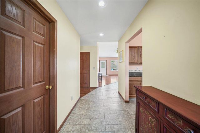 641 Olive Hill Drive, Valparaiso, IN 46383