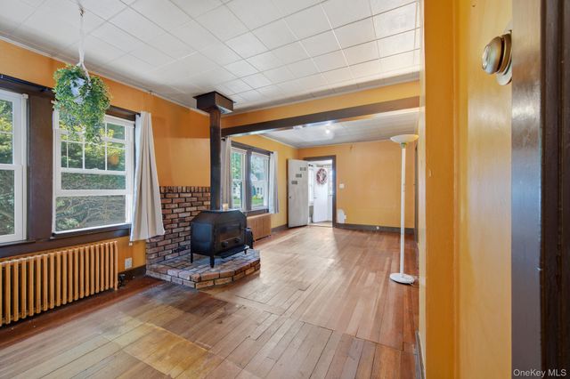 109 Grove Avenue, Patchogue, NY 11772