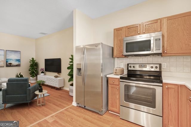 1102 Pleasant Oaks Court, Lawrenceville, GA 30044