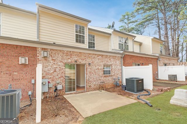 1102 Pleasant Oaks Court, Lawrenceville, GA 30044