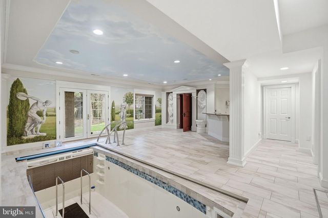 904 MACKALL AVE, Mclean, VA 22101