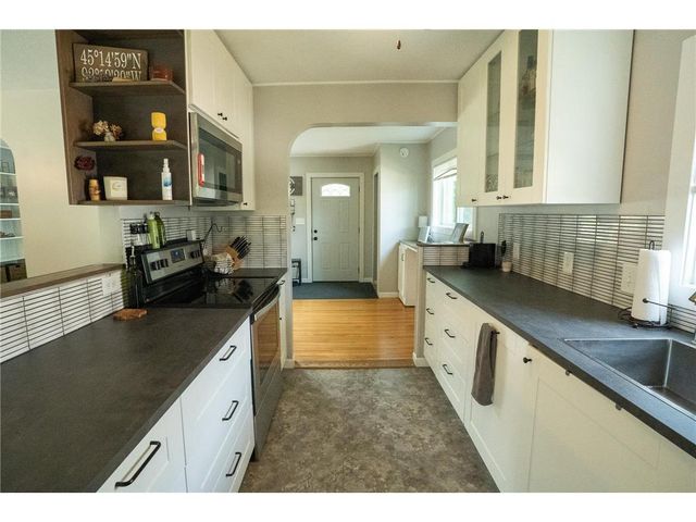 2027 Northwood Drive, North Saint Paul, MN 55109