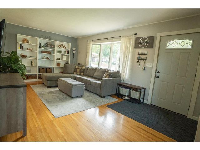 2027 Northwood Drive, North Saint Paul, MN 55109
