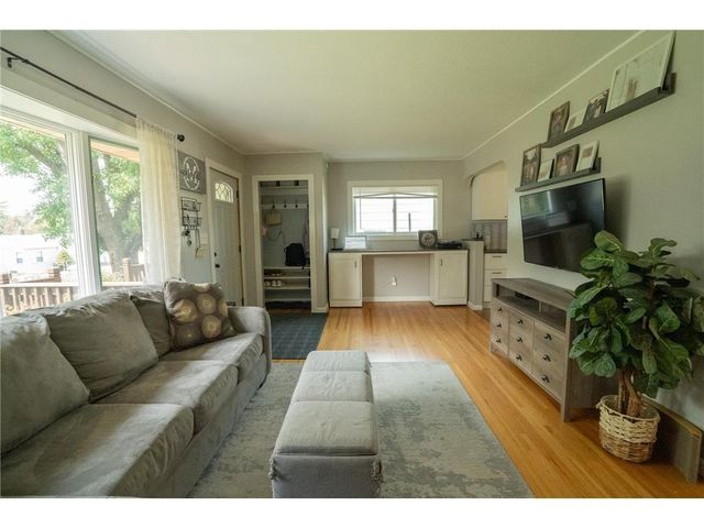 2027 Northwood Drive, North Saint Paul, MN 55109