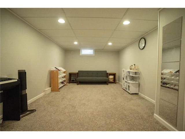 2027 Northwood Drive, North Saint Paul, MN 55109