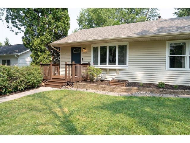 2027 Northwood Drive, North Saint Paul, MN 55109