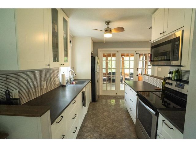 2027 Northwood Drive, North Saint Paul, MN 55109